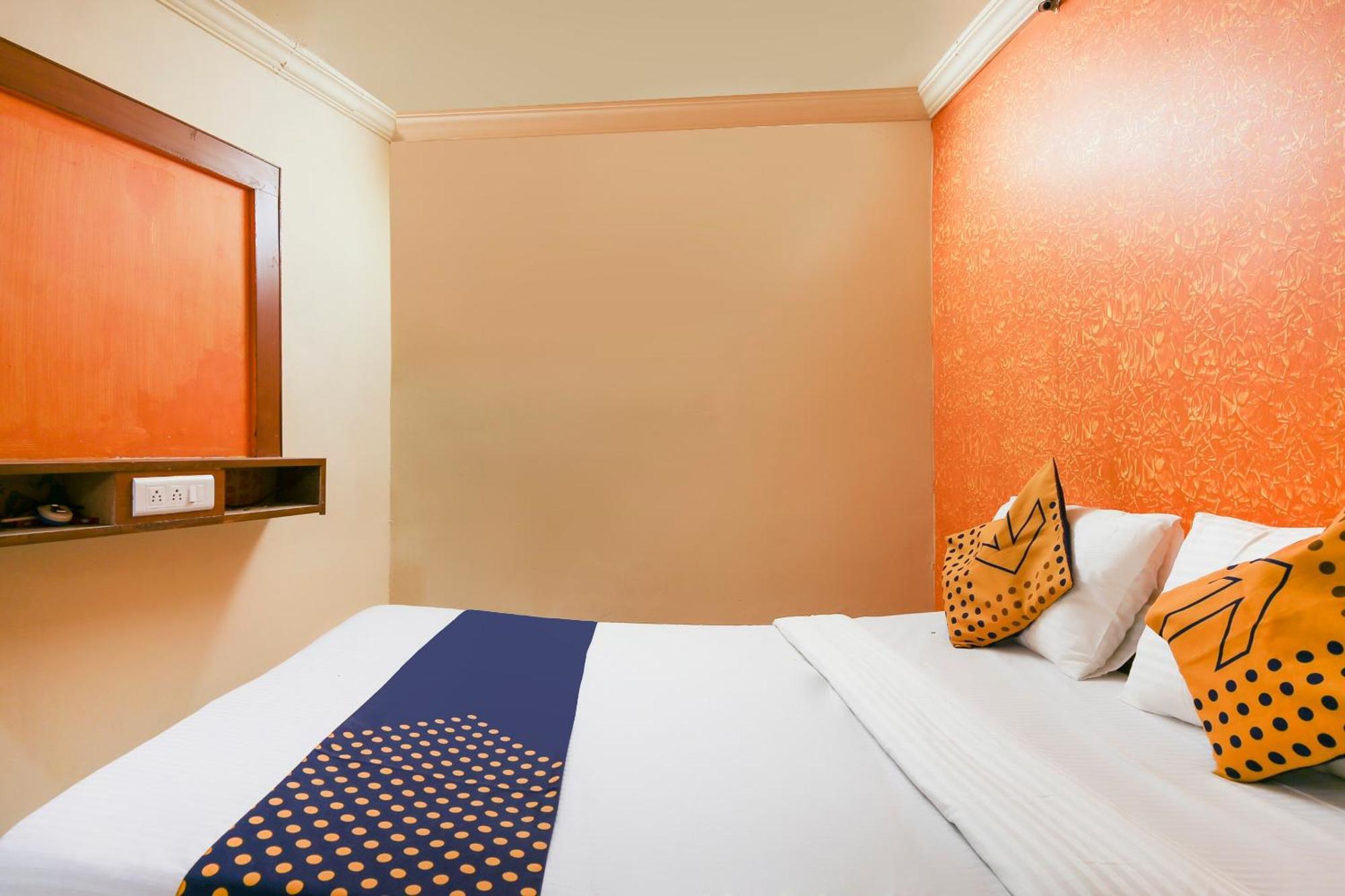 אחמדאבאד Hotel O Super Guest House מראה חיצוני תמונה