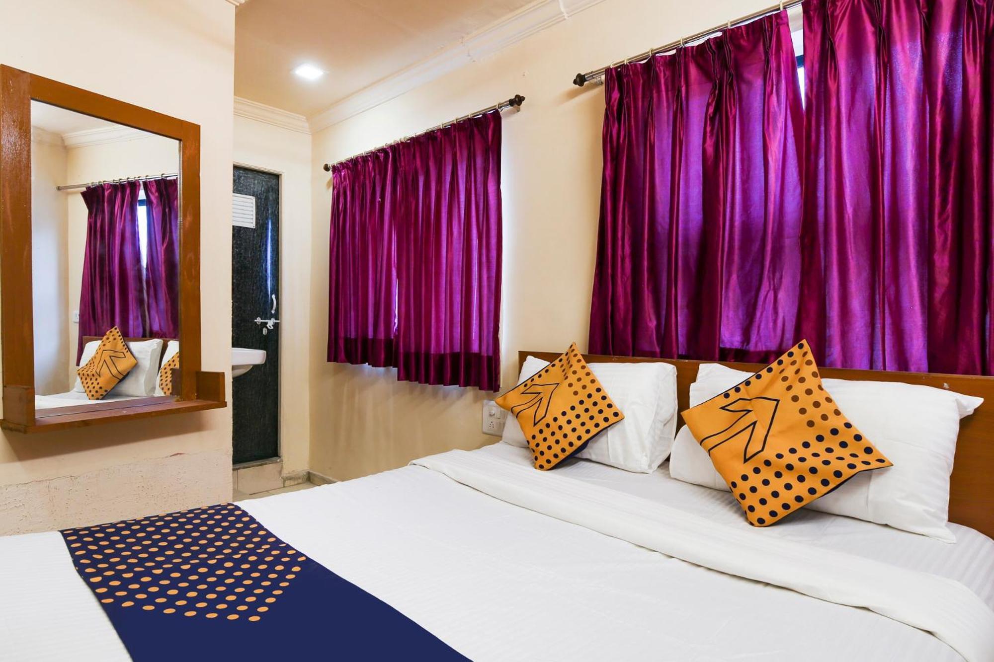 אחמדאבאד Hotel O Super Guest House מראה חיצוני תמונה
